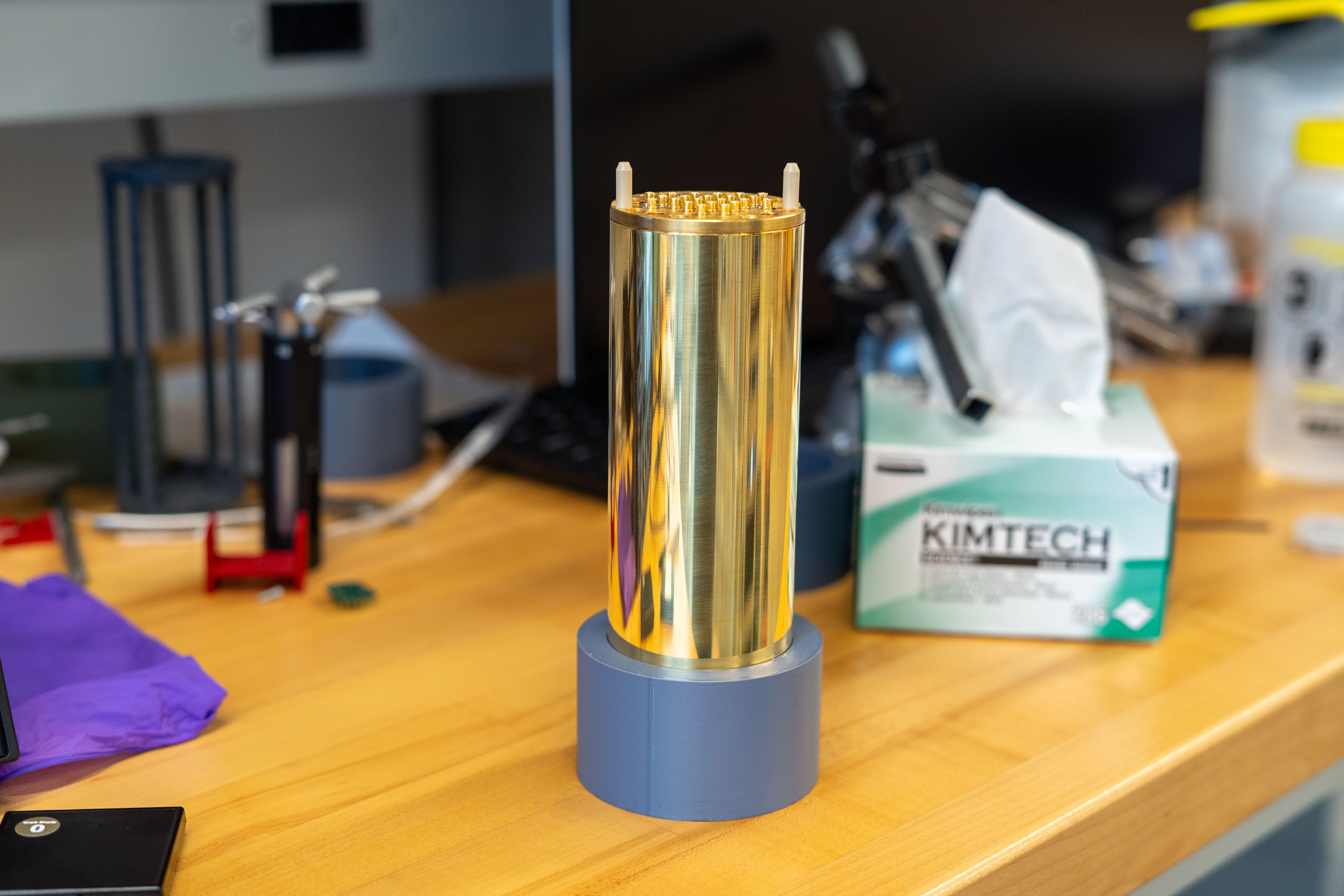 sample-puck